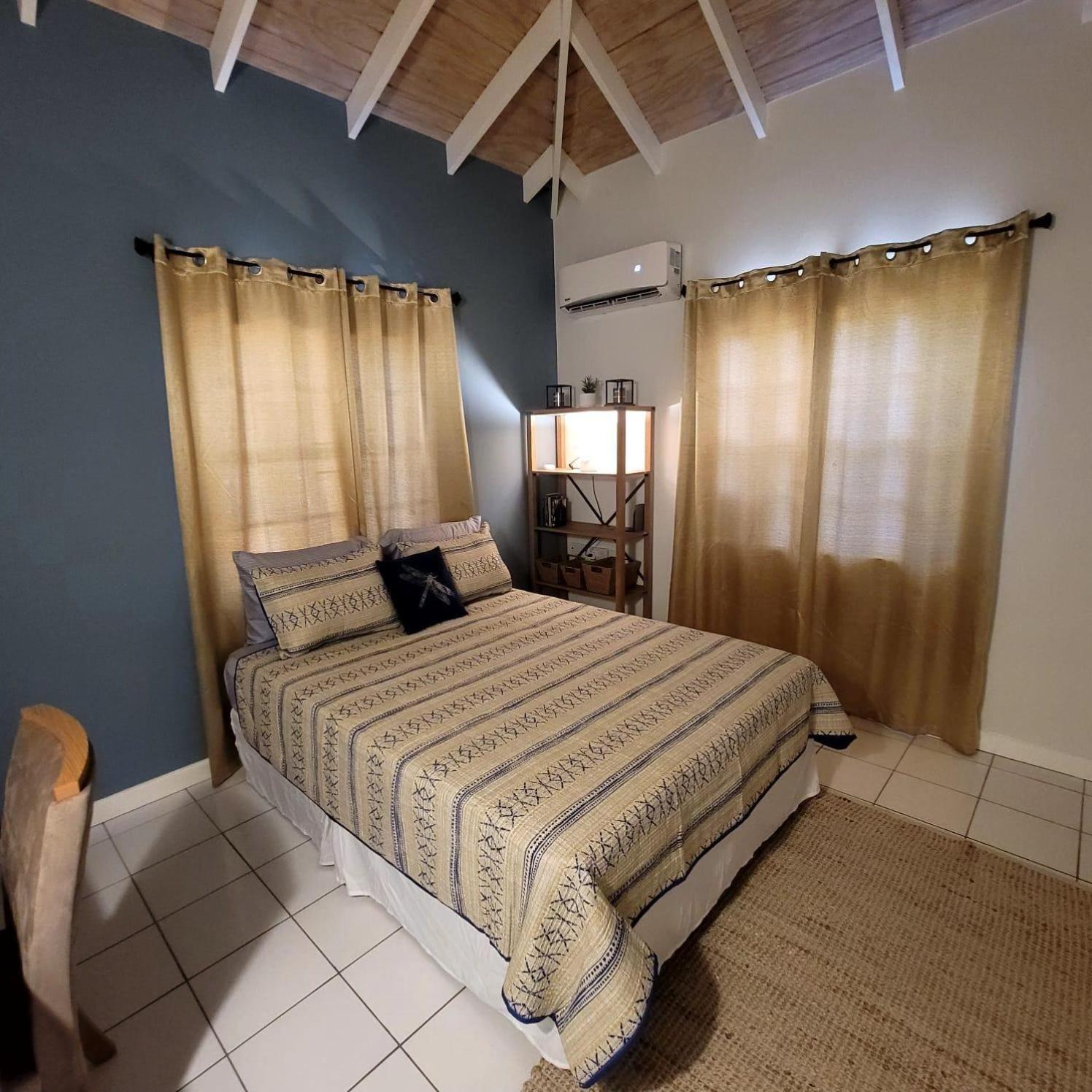 Silver View Apartments セントジョージズ エクステリア 写真